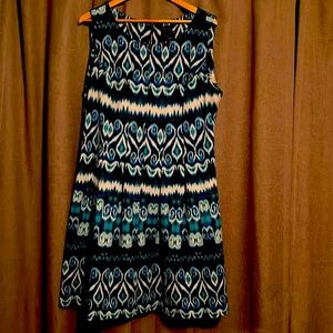 Vibrant blue patterned sleeveless dress, size 18W!